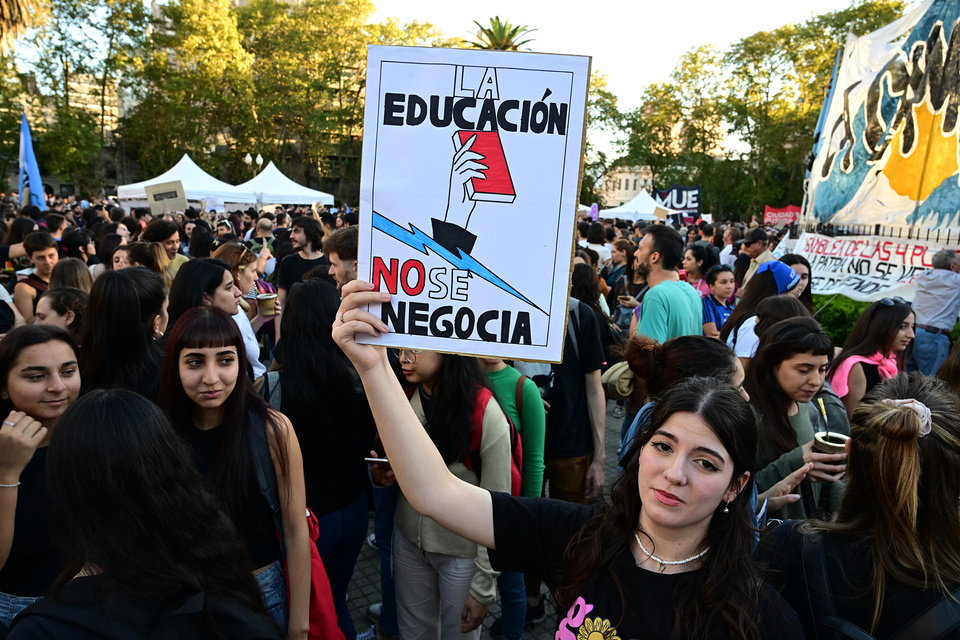 2062994-estudiantes-de-la-uba-convocan-a-la-marcha-universitaria-federal-en-defensa-de-la-edu68c7134a5082a