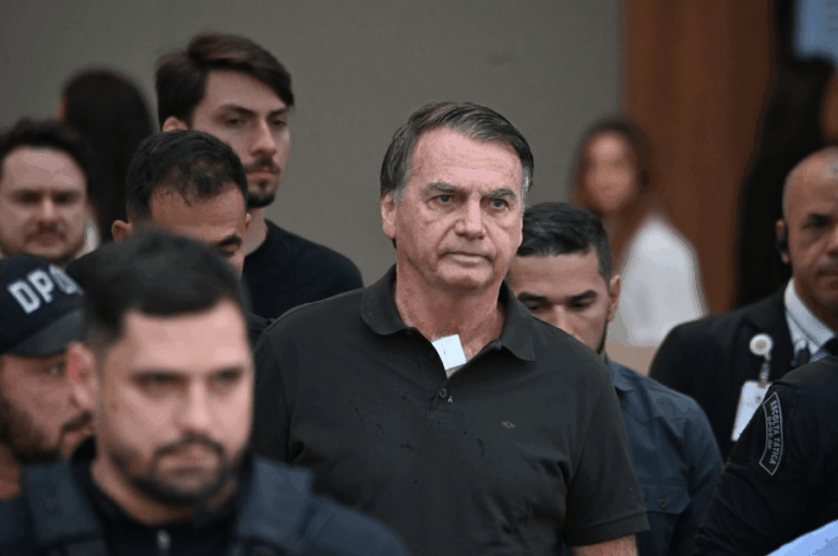 Jair Bolsonaro fue detenido en Brasilia.