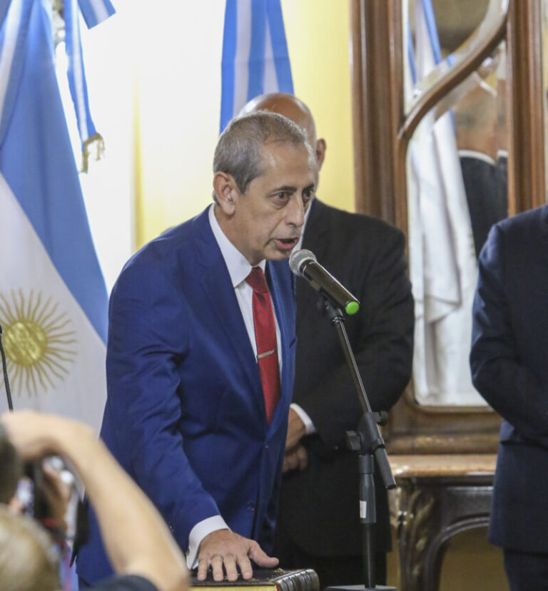 El Bono Navideño, en la cuerda floja?: qué dijo el Ministro de Hacienda