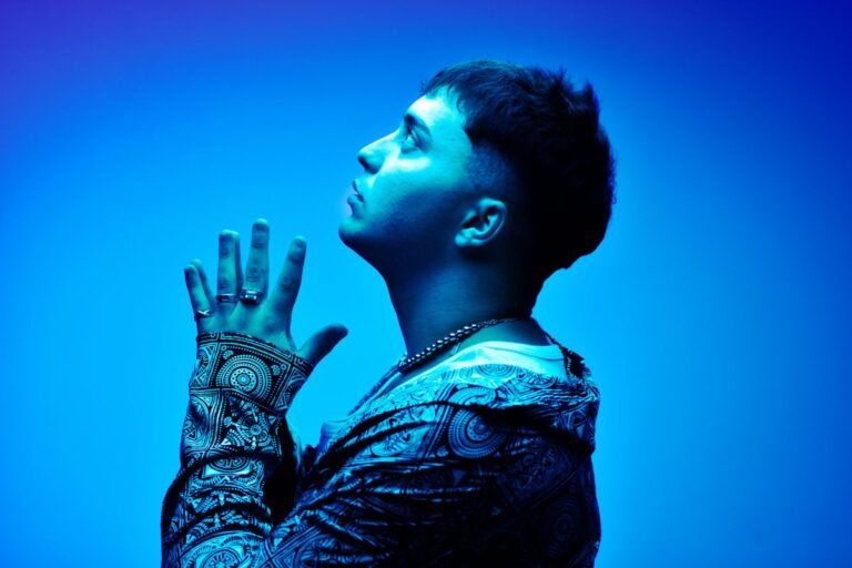 ROGLI, la nueva voz del pop urbano argentino, presenta Disculpame Señora
