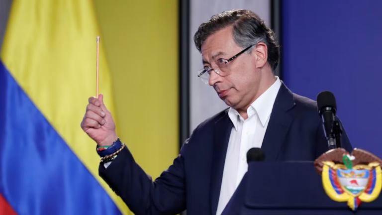 Gustavo Petro llamó a los migrantes colombianos a salir de la Argentina, Chile y EE.UU.