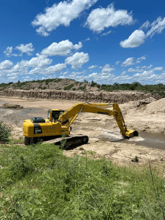 Intensifican trabajos de desobstrucción en canales y desagües