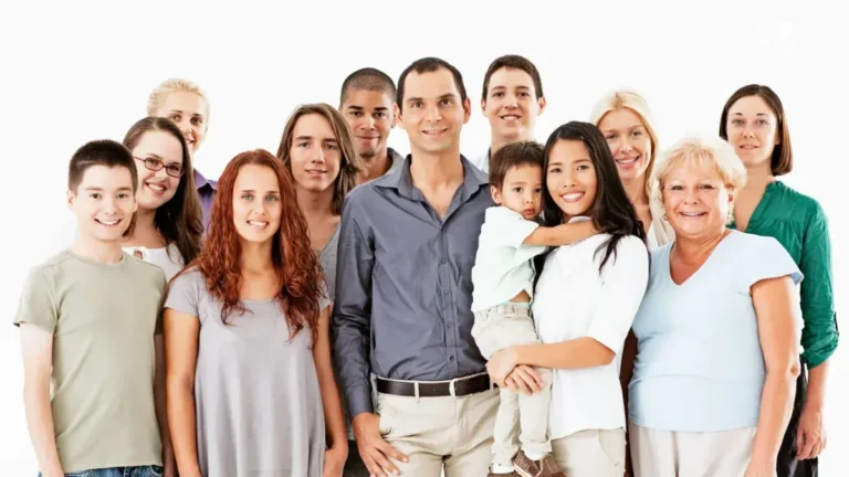 Boomers, millennials o centennials? Esta es la mejor generación, según la IA