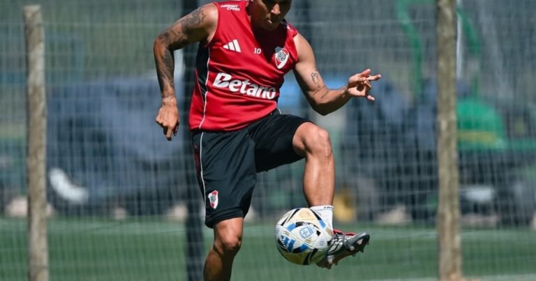 El revulsivo del pase: Juanfer, la chispa que le queda a River a falta del gambeteador que buscó Gallardo