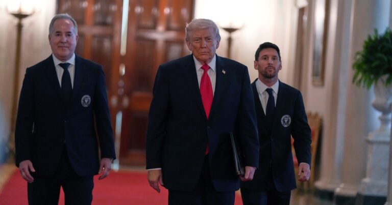 Videos: Trump comparó a Messi con Ronaldo, no reconoció a Mascherano y Luis Suárez