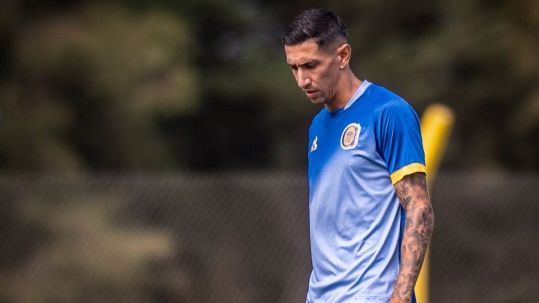 Ángel Di María entrena en el predio de Rosario Central en Arroyo Seco