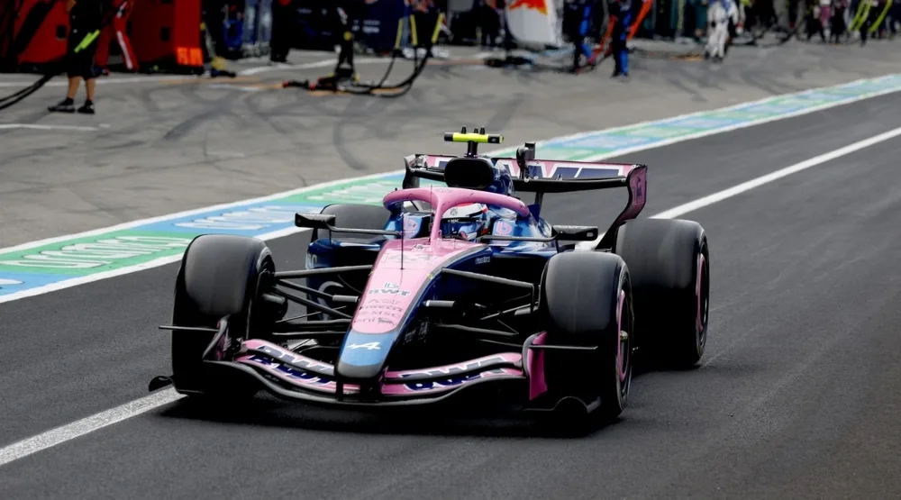 Kimi Antonelli celebra su victoria en el Gran Premio de Japón de Fórmula 1.