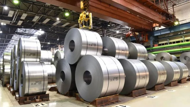 Gráfico ilustrativo de la evolución de las importaciones y un mapa de la provincia de Santa Fe con iconos de industria.