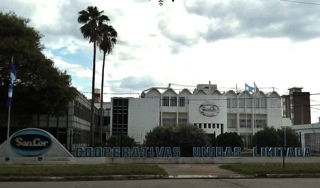 Edificio o planta industrial de la cooperativa láctea SanCor en Santa Fe