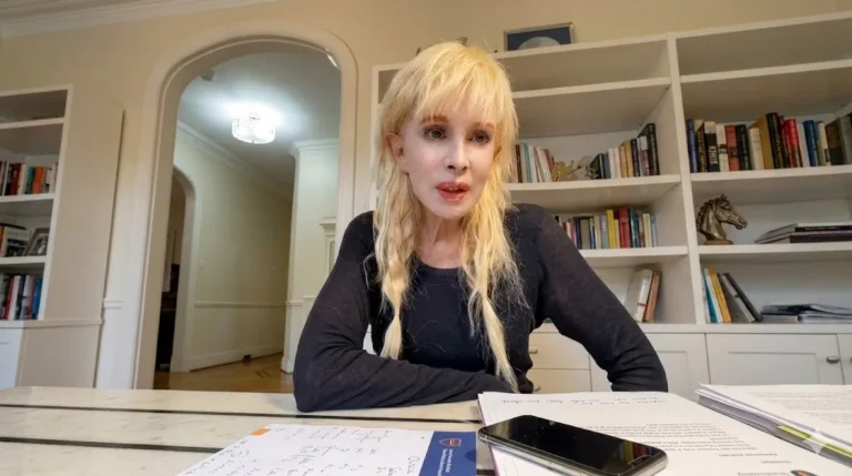 Nacha Guevara en un video expresando su postura sobre la Ley de Glaciares