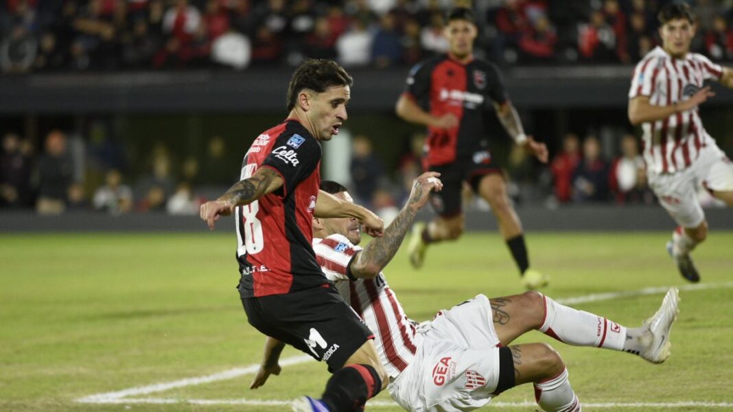 Estadio Coloso Marcelo Bielsa de Newell's Old Boys durante un partido