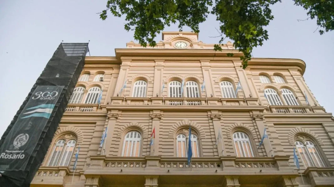 Vista aérea de la ciudad de Rosario, Santa Fe, con el río Paraná de fondo.