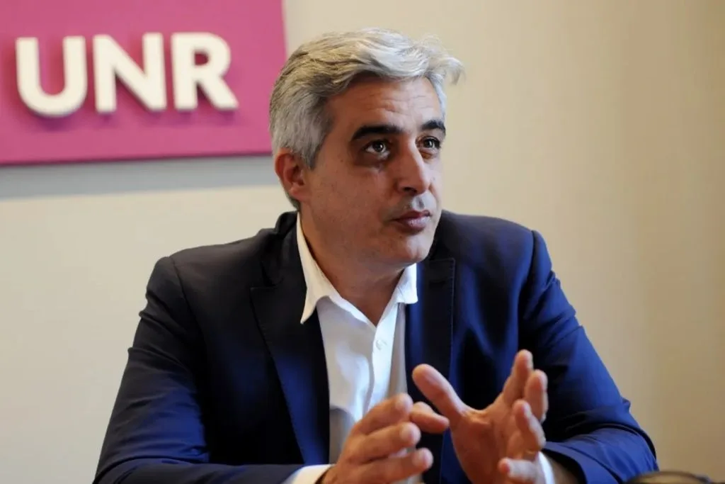 Edificio de la Universidad Nacional de Rosario (UNR) en la ciudad de Rosario, Santa Fe.