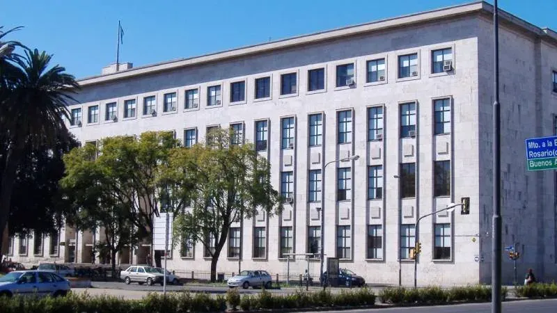 Fachada de un juzgado en Rosario