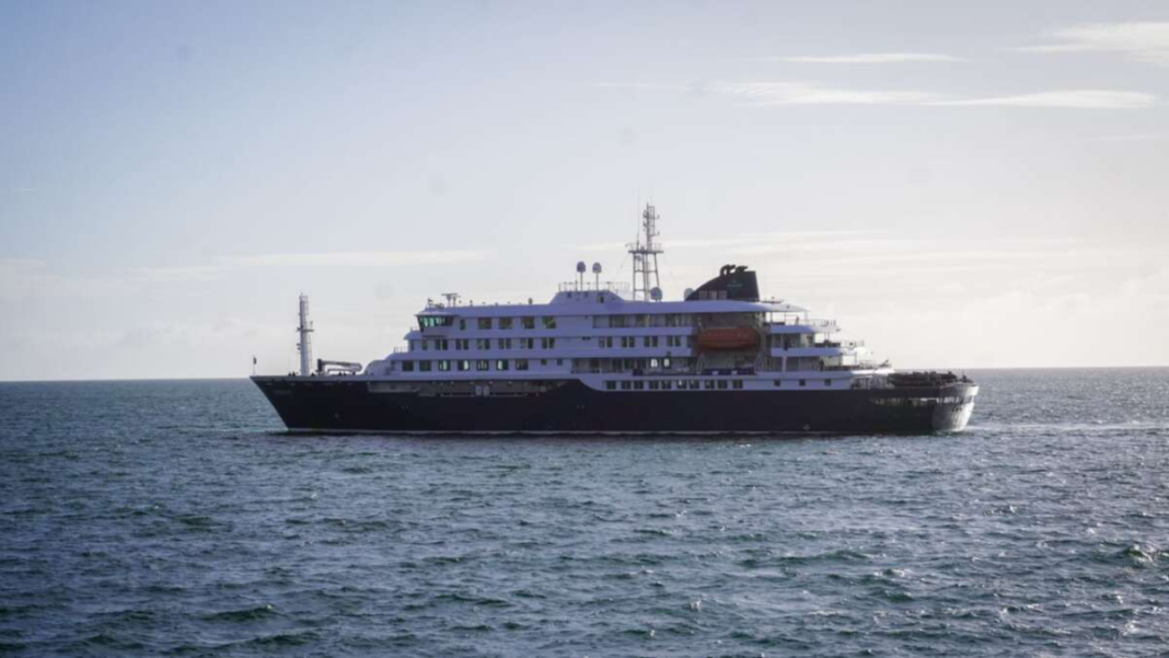Crucero MV Hondius varado frente a la costa de Cabo Verde con alerta sanitaria por hantavirus