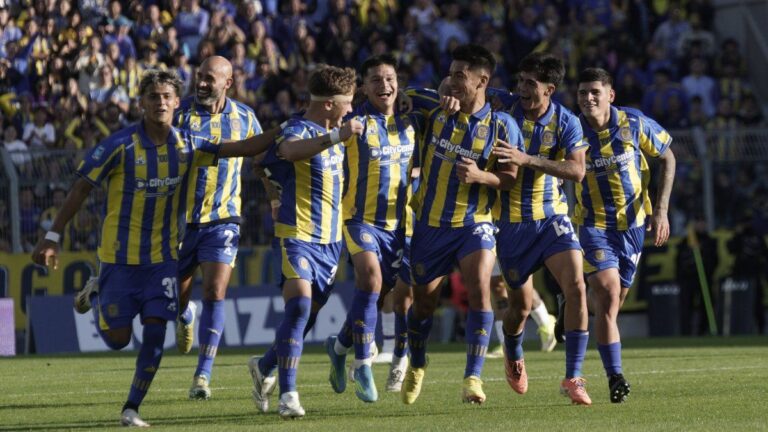 Estadio Gigante de Arroyito con público de Rosario Central