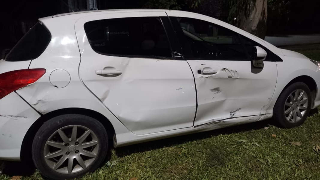 Ambulancia del SIES en la escena del choque en Funes