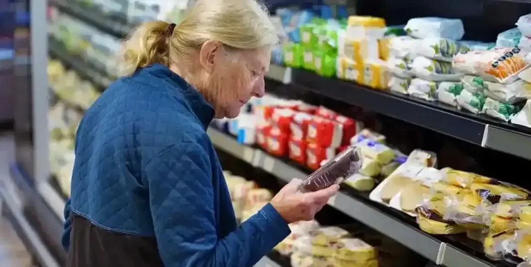 Gráfico de barras que muestra la evolución del consumo masivo en Argentina en abril de 2024