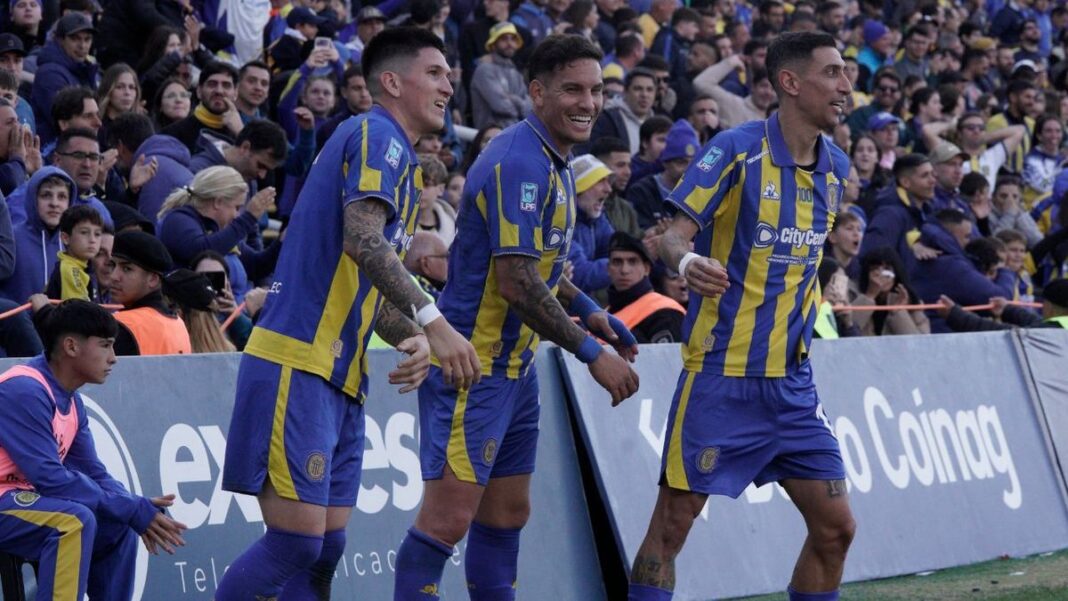 Estadio Gigante de Arroyos con la nueva bandeja en construcción