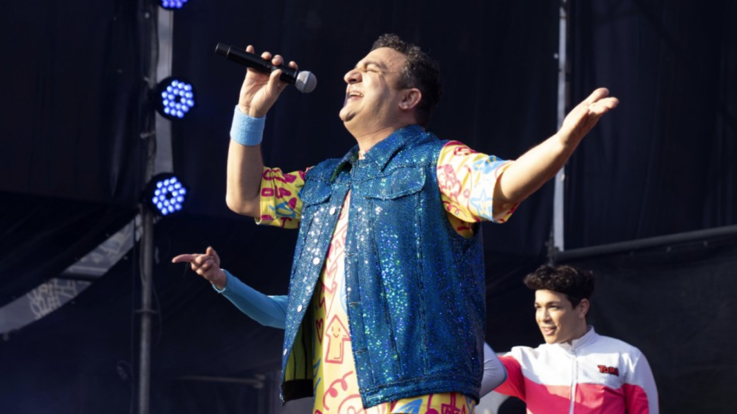 Topa en el escenario del Festival Solidario Vilela en el Parque Nacional a la Bandera