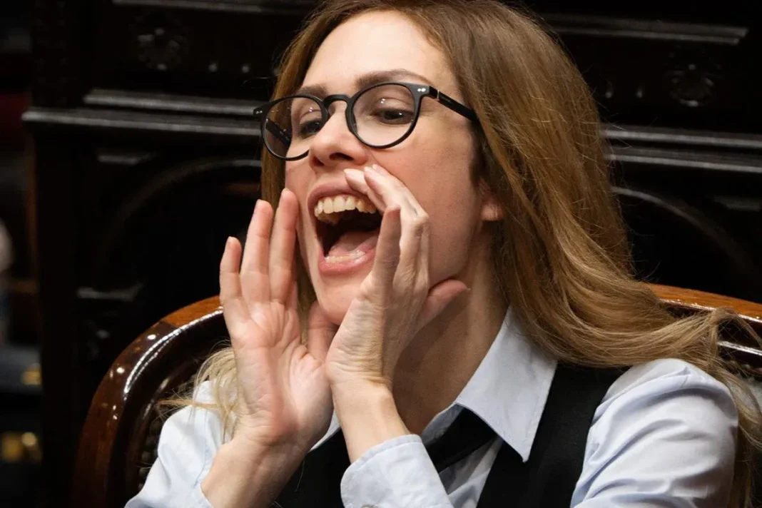 Diputada Lilia Lemoine en el Congreso