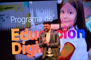 Charla sobre grooming e inteligencia artificial en el Centro Cultural Provincial de Santa Fe