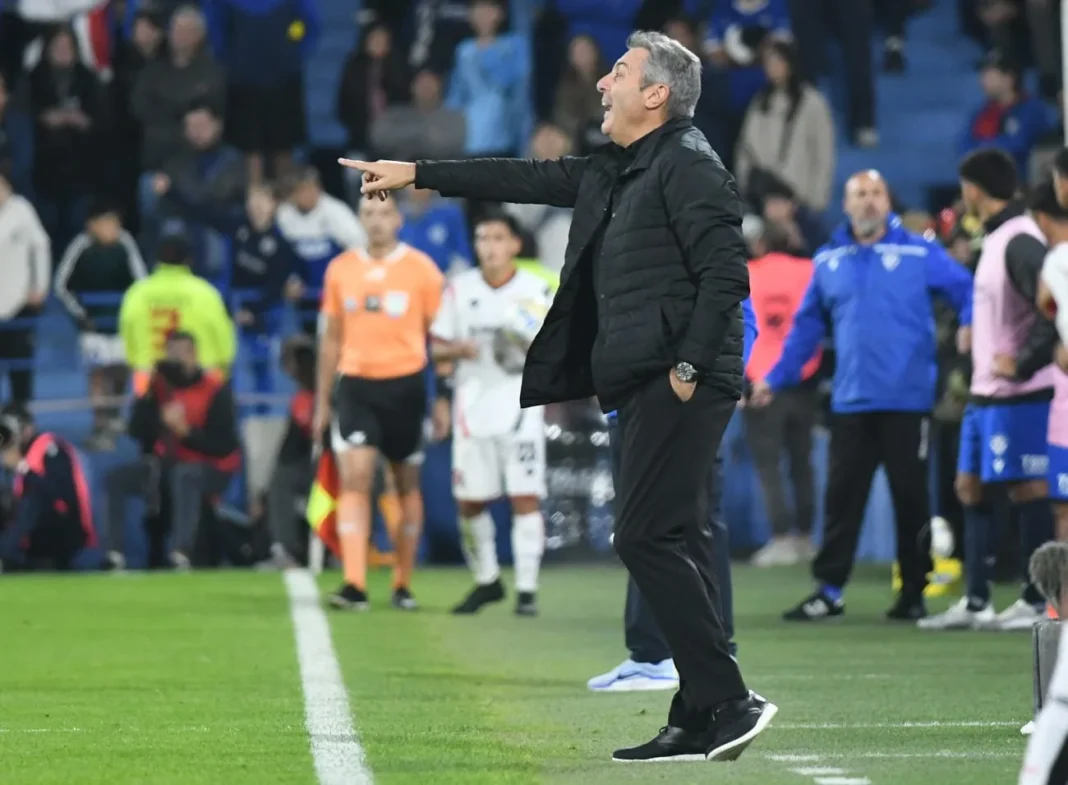 Frank Darío Kudelka dirige a Newell's Old Boys en el Torneo Apertura 2026