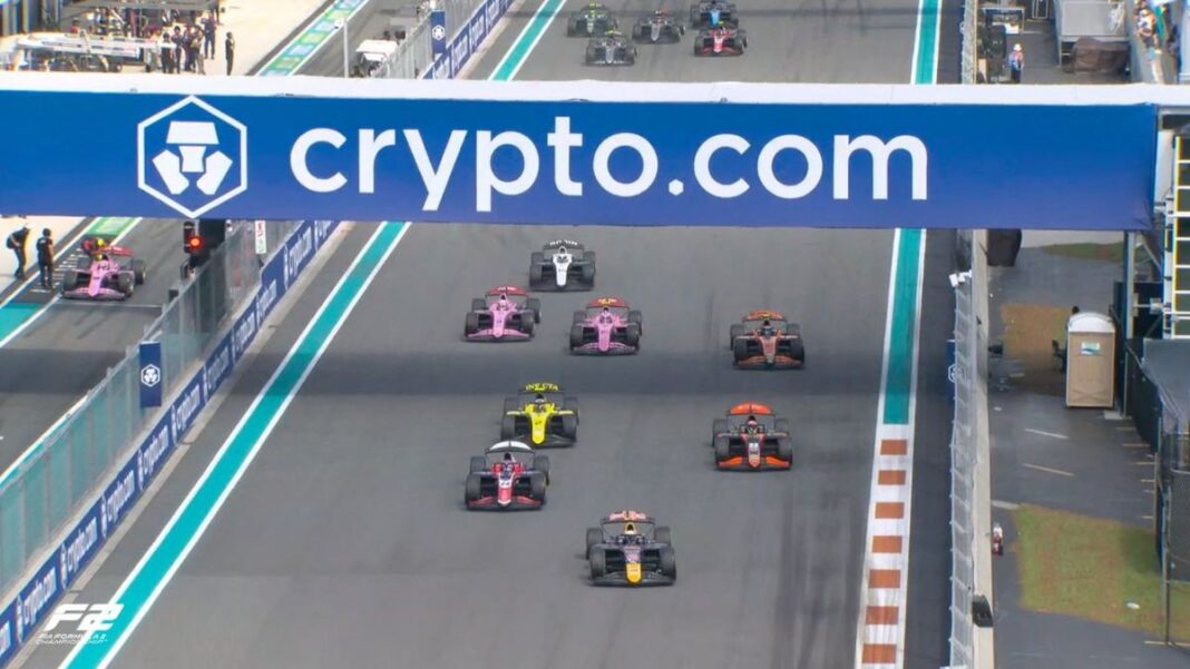 Nicolás Varrone compitiendo en el sprint de Fórmula 2 en Miami
