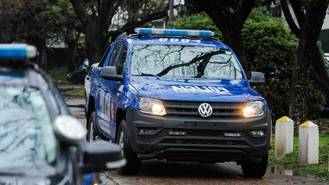 Efectivos policiales en operativo tras balacera en zona oeste