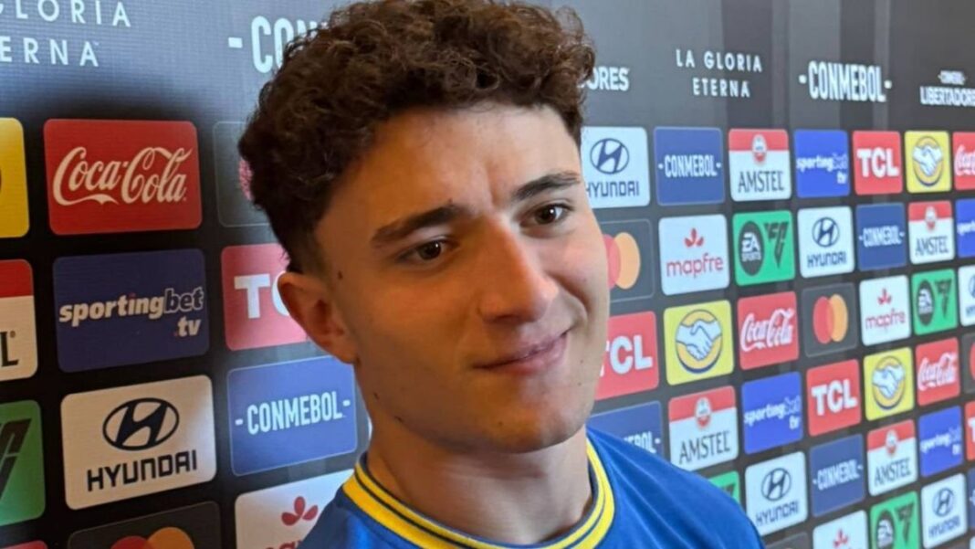 Ignacio Ovando en conferencia de prensa antes del partido ante Independiente del Valle