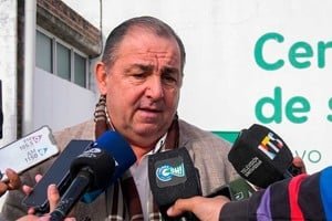 Intendente Juan Pablo Poletti durante declaraciones sobre el boleto de colectivos en Santa Fe