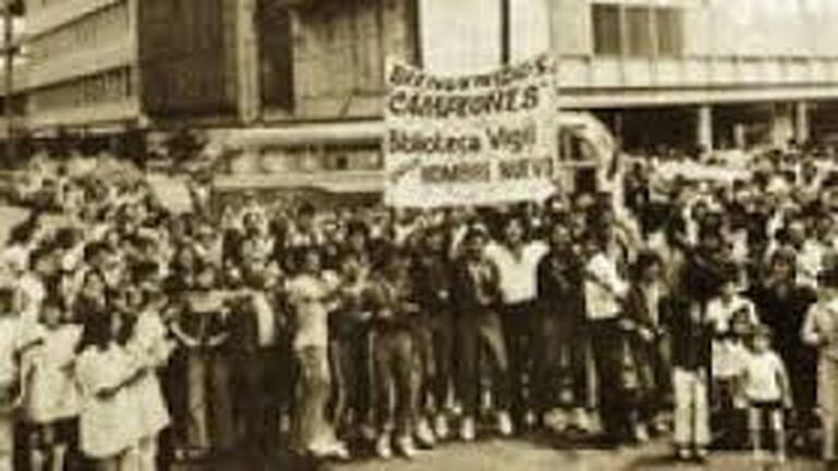 Fachada de la Biblioteca Constancio C. Vigil en Rosario