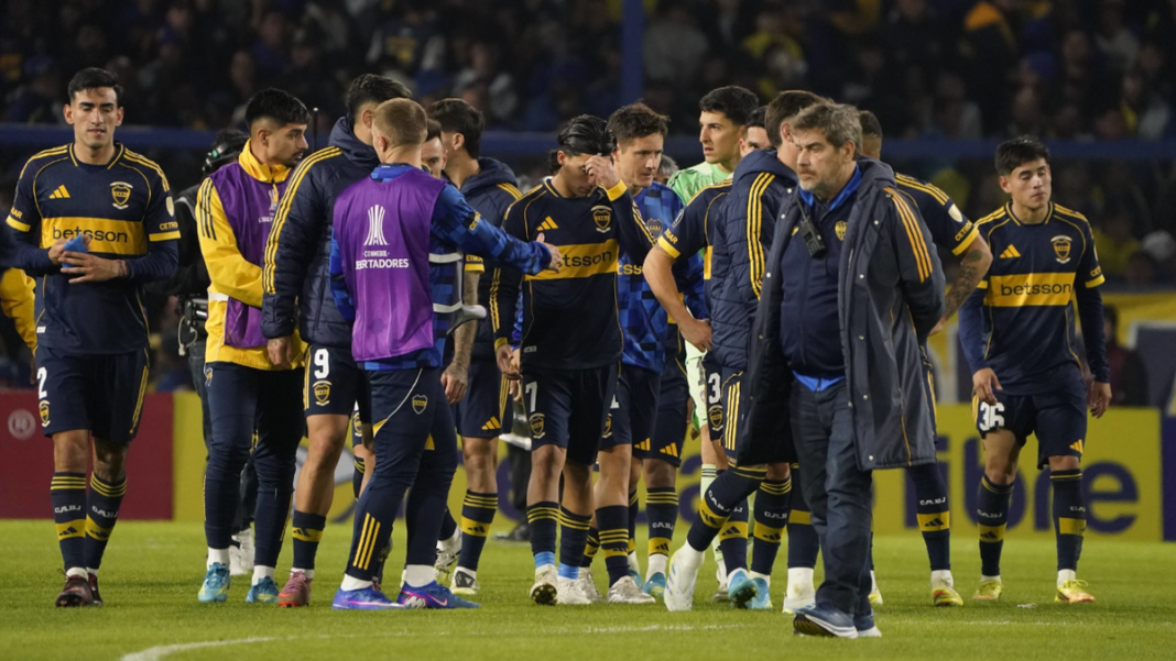 Jugadores de Boca Juniors durante el partido contra Cruzeiro en la Bombonera