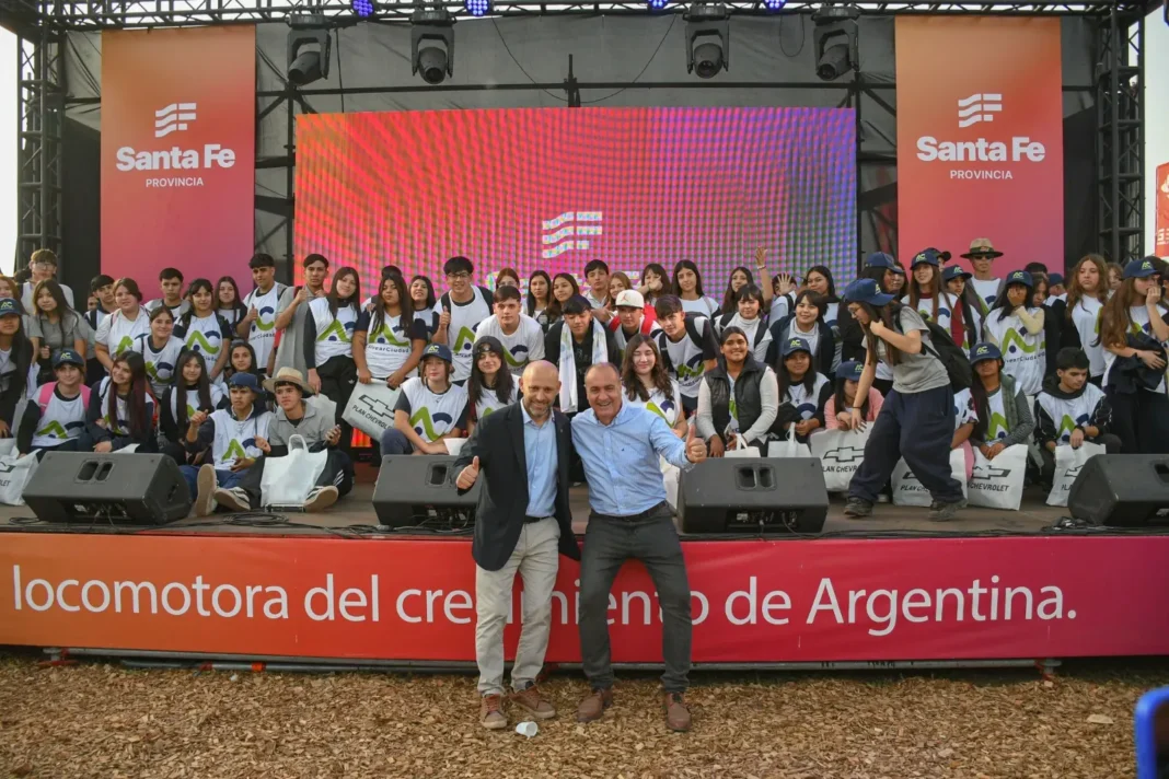 Stand de Alvear en AgroActiva 2026 con autoridades y visitantes