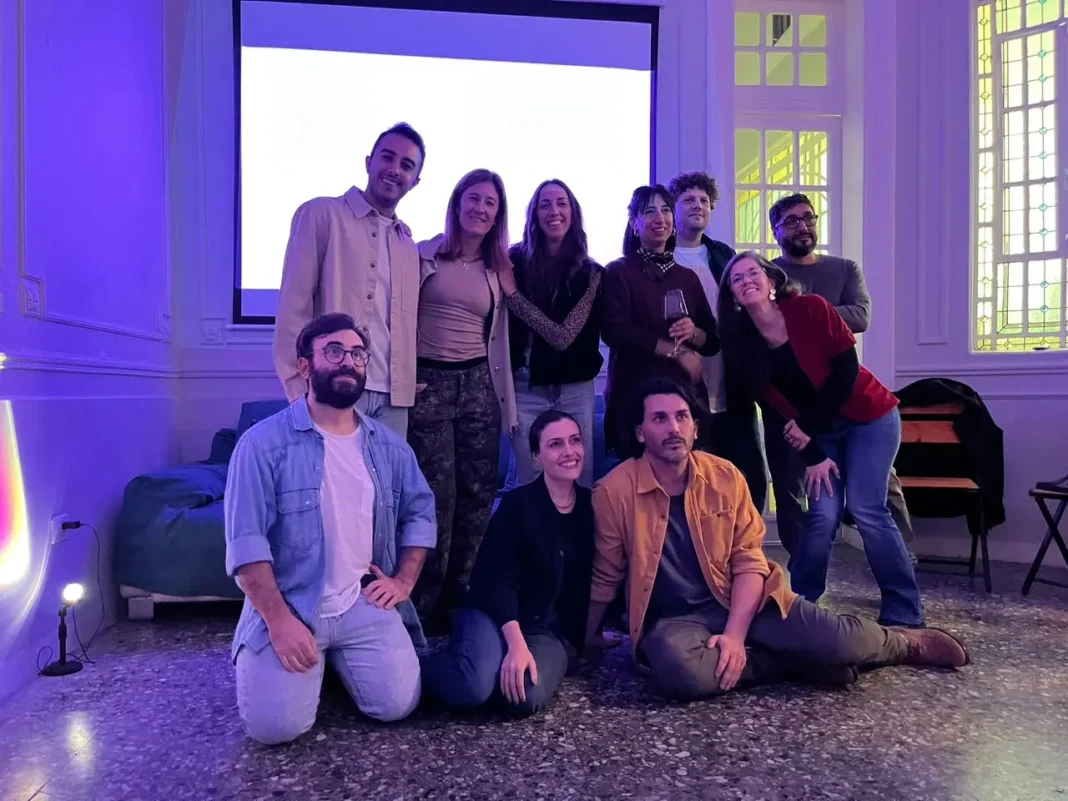 Presentación del ciclo Cortas en la Plataforma Lavardén con elencos y spot publicitario
