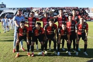 Partido Colón vs Chaco For Ever en el estadio Juan Alberto García de Resistencia