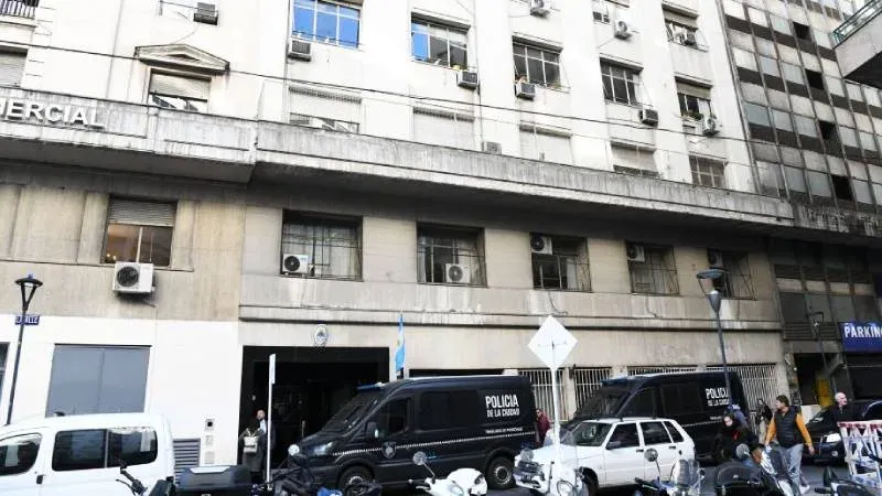 Fachada del Tribunal Oral en lo Criminal y Correccional N°17 en la Ciudad de Buenos Aires