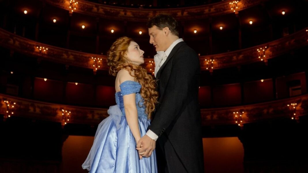 Escena del musical El Fantasma de la Ópera en el Teatro El Círculo
