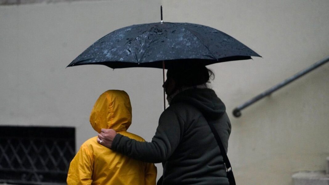 Alerta amarillo por lluvias en Rosario, cielo nublado