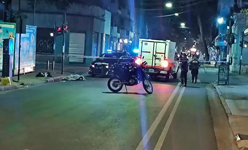 Esquina de Entre Ríos y Zeballos en Rosario, lugar del fallecimiento de un hombre en situación de calle