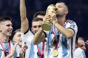 Guido Rodríguez durante un entrenamiento con la Selección Argentina