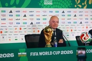 Gianni Infantino durante la conferencia de prensa en el estadio Azteca, Ciudad de México