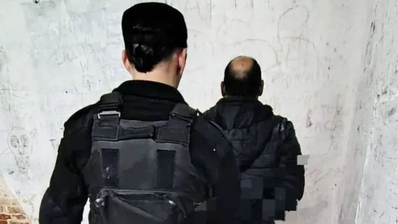 Policía en el barrio Centenario de Santa Fe durante un operativo