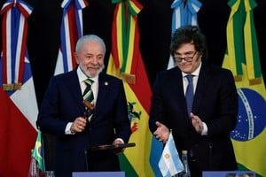 Presidente Javier Milei en cumbre del Mercosur en Asunción
