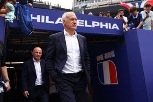 Didier Deschamps durante un partido de la Selección de Francia