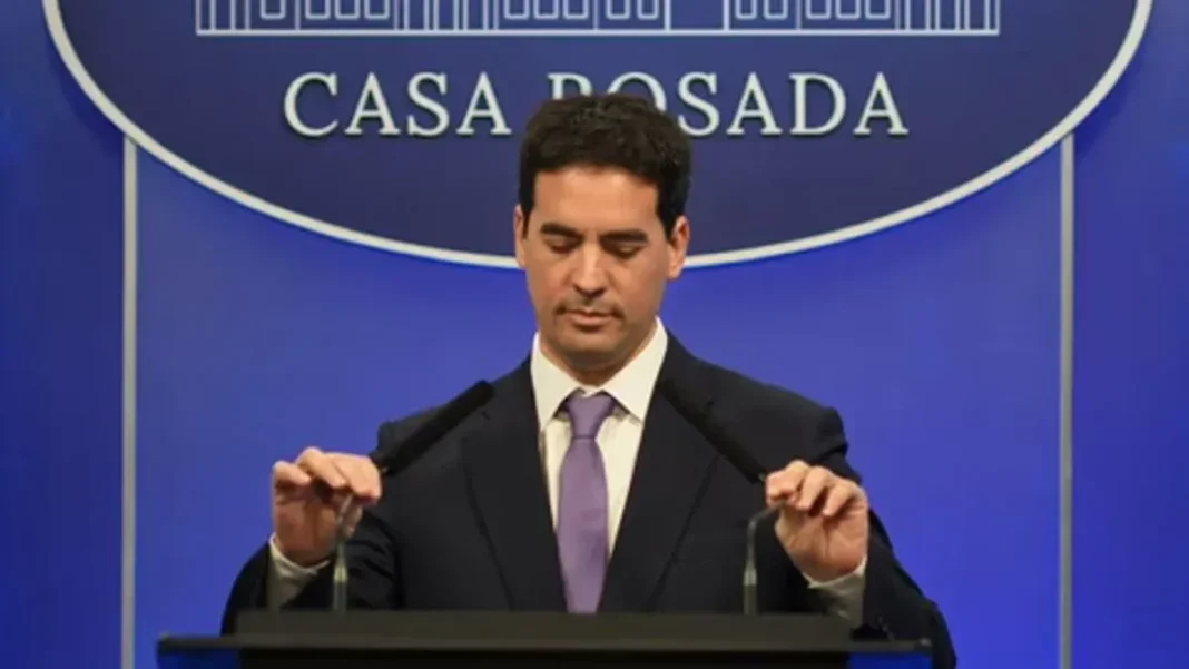 Conferencia de prensa de Adrián Ravier en Casa Rosada