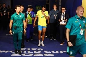 Lucas Paquetá lesionado durante el partido Brasil vs Japón en el Mundial 2026
