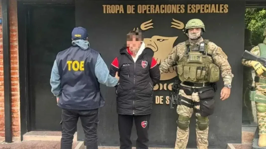 Vehículo incendiado en predio Bella Vista de Rosario