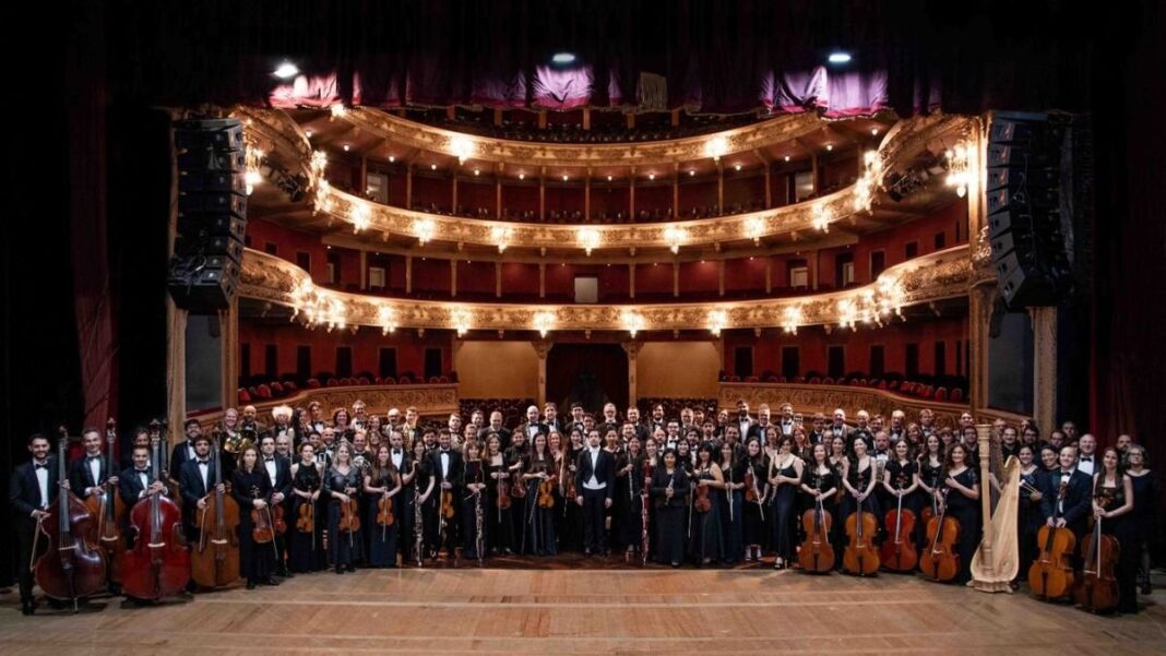 Orquesta Sinfónica Provincial de Rosario en el Teatro El Círculo