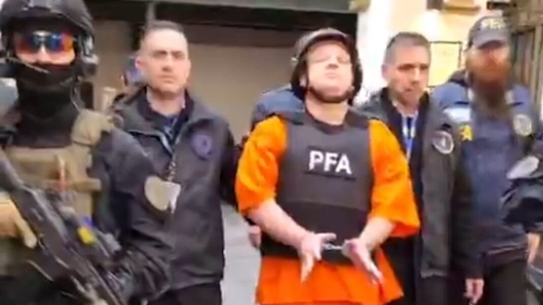 Operativo policial de traslado de detenido